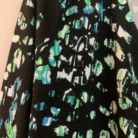 Rafaella cotton blend stretchy v-neck print top XL. - Picture 6 of 6